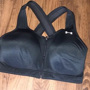 Worn Used Gym Bra Under Armour Black Sports Bra size medium